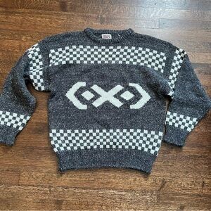 Cellini collection size large gray with print wool blend sweater